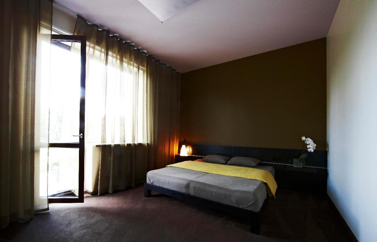 Hotel Xcelsus, Free Parking Rāmava Zewnętrze zdjęcie